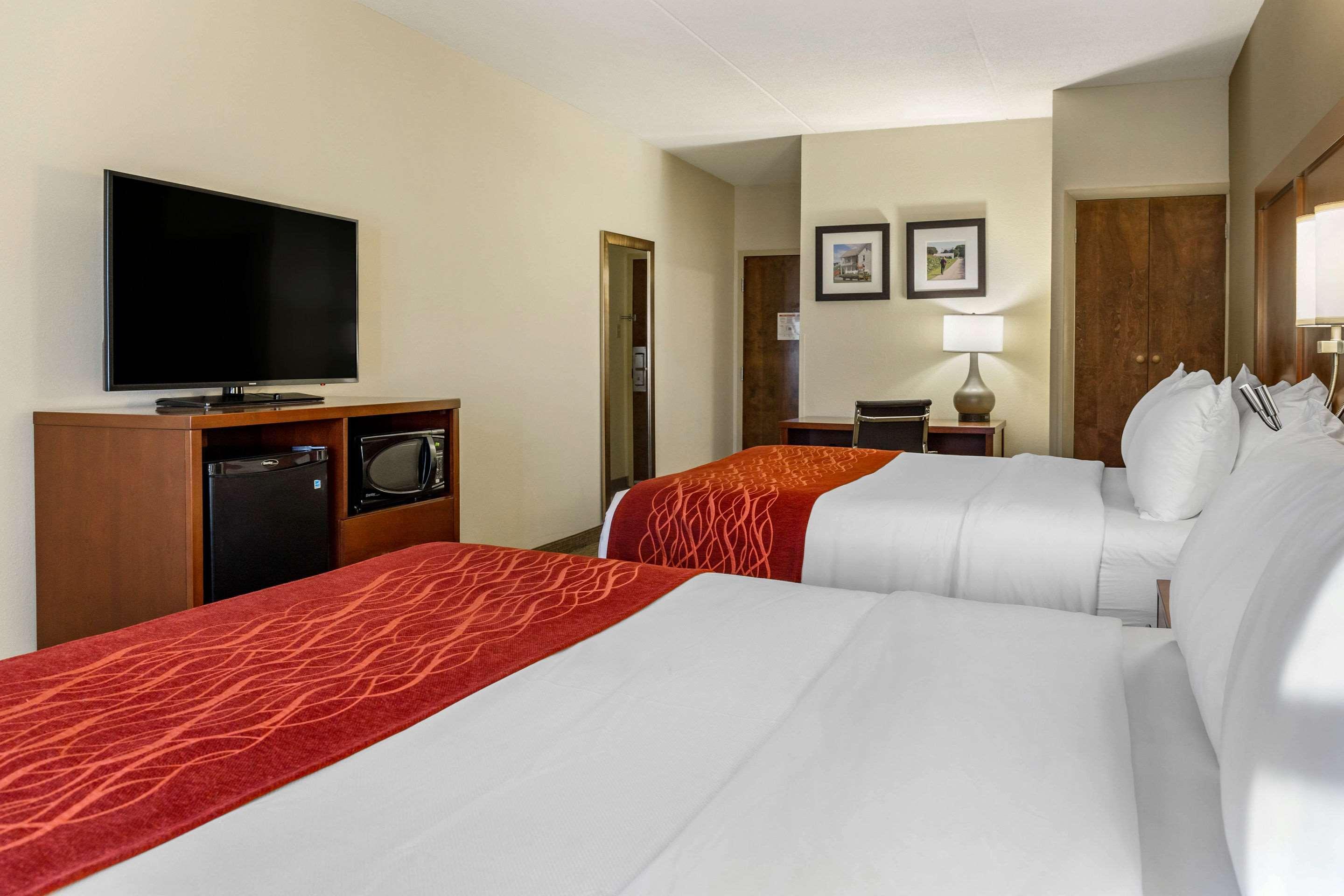 Comfort Inn Lancaster At Rockvale Smoketown  Exterior foto