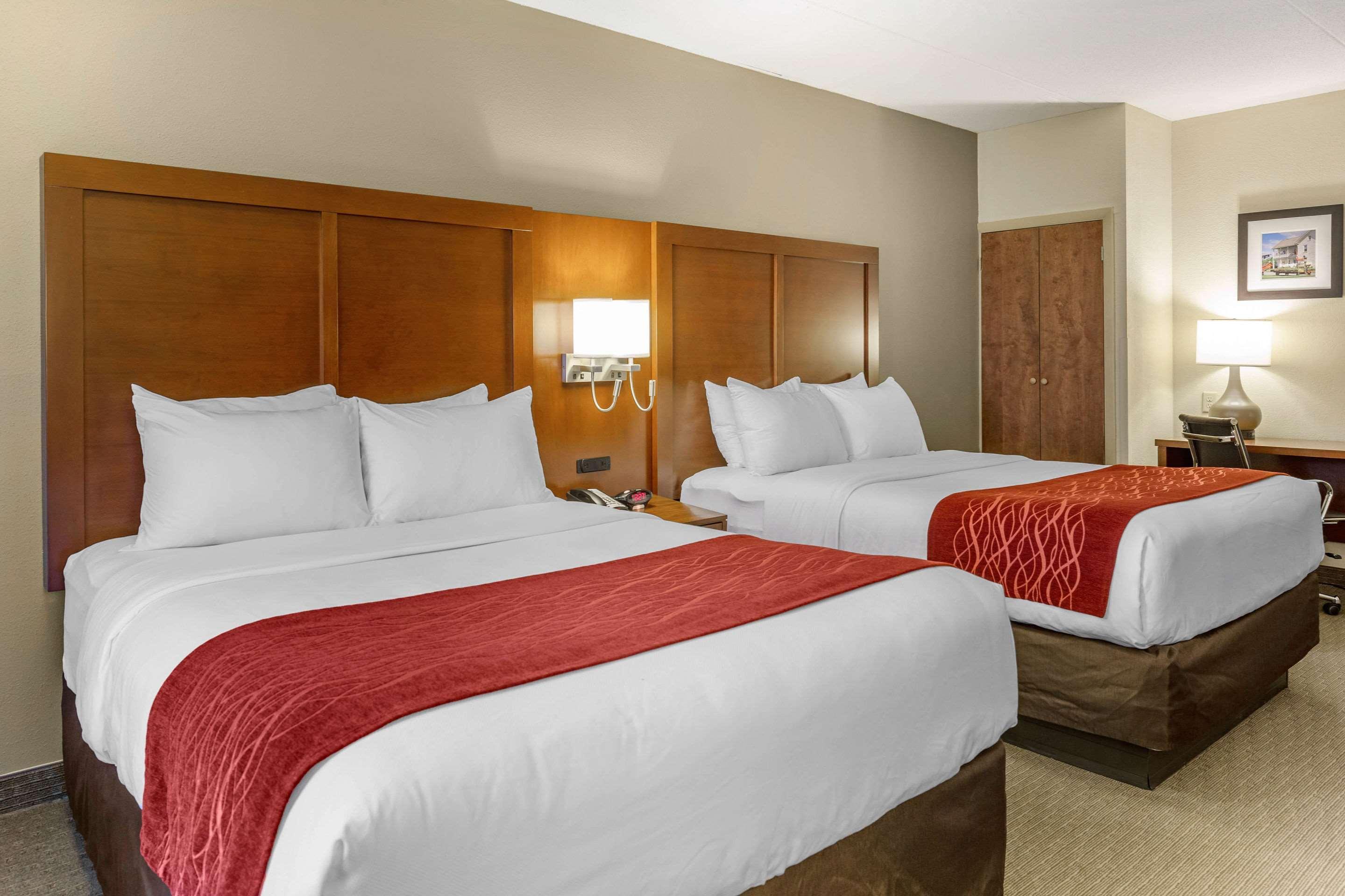 Comfort Inn Lancaster At Rockvale Smoketown  Exterior foto