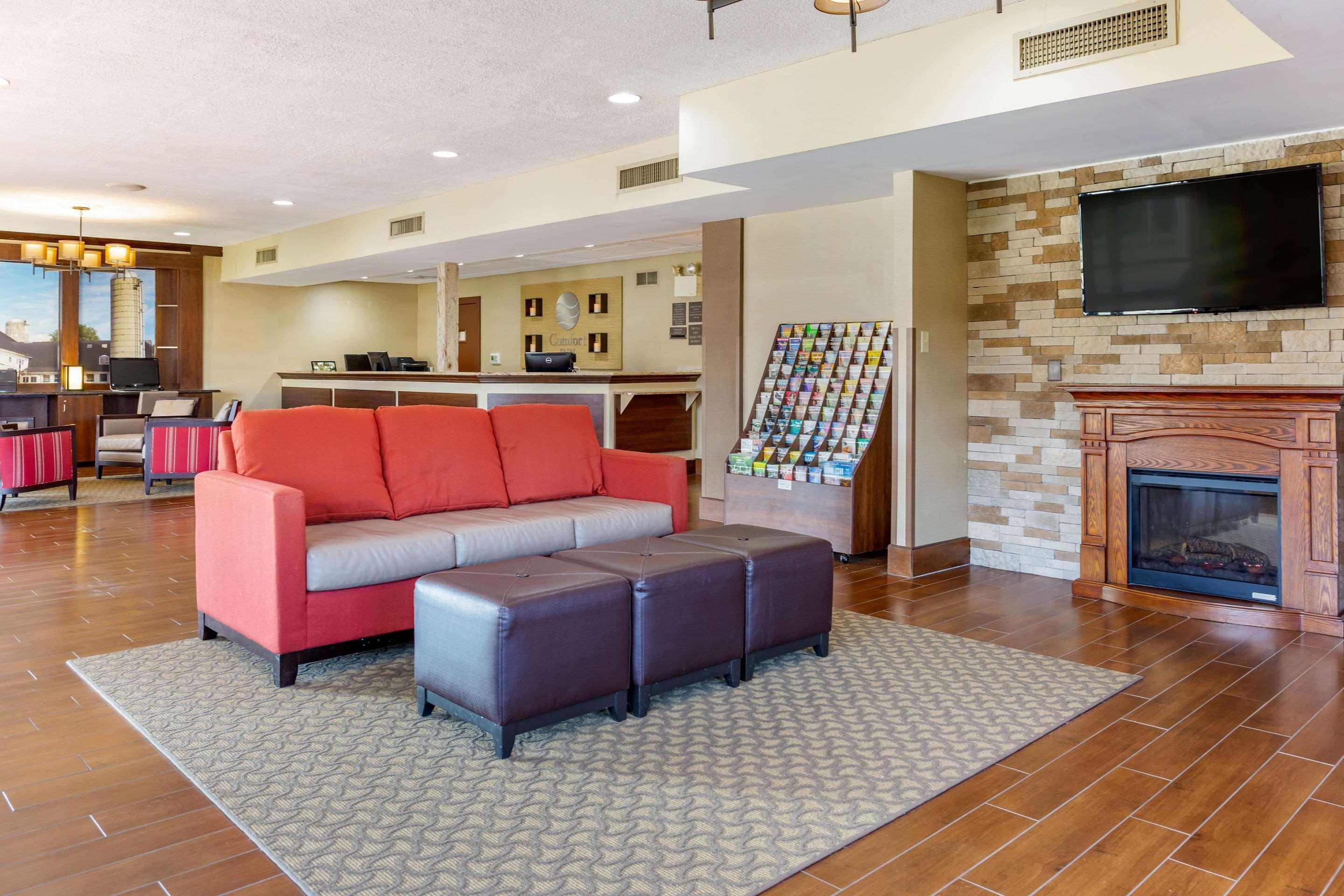 Comfort Inn Lancaster At Rockvale Smoketown  Exterior foto